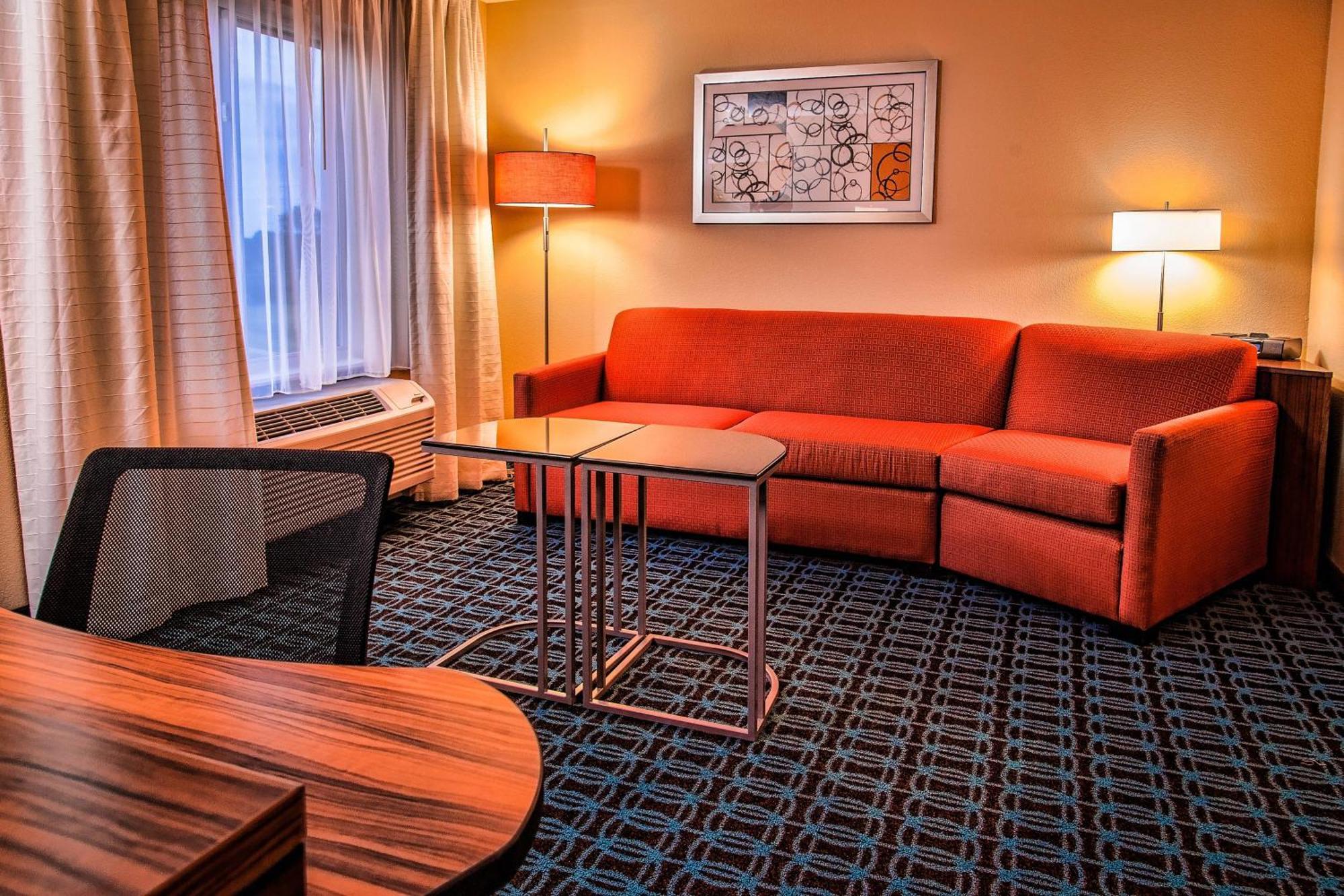 Fairfield Inn & Suites By Marriott Montgomery Airport Hope Hull Екстериор снимка